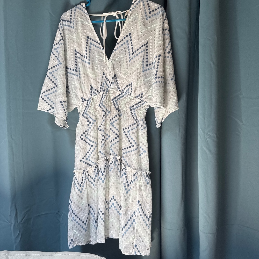 Ruffle Low back v-neck Dress